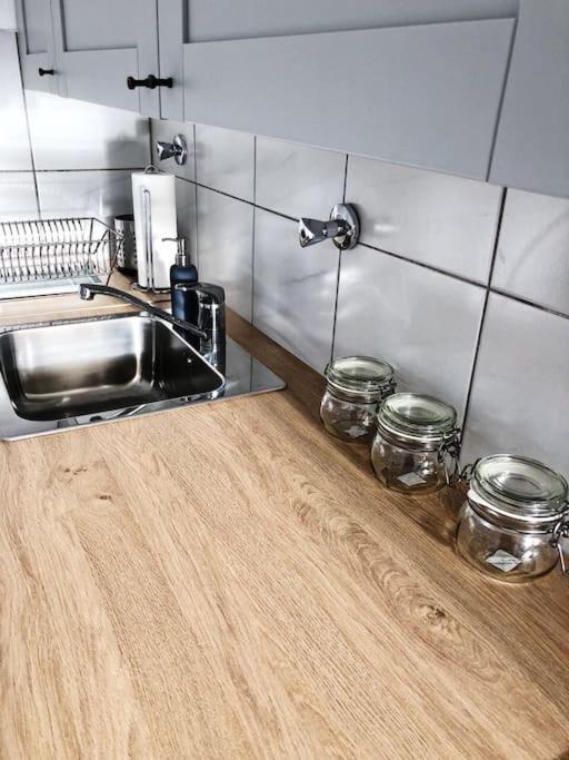 Charmante Gartenwohnung Mit Privatem Grossen Garten Colonia Exterior foto